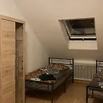 Nahe Galopprennbahn Апартаменты *