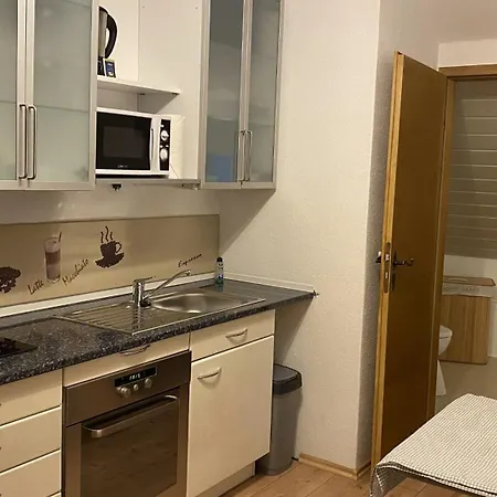 Nahe Galopprennbahn Апартаменты Иффецхайм